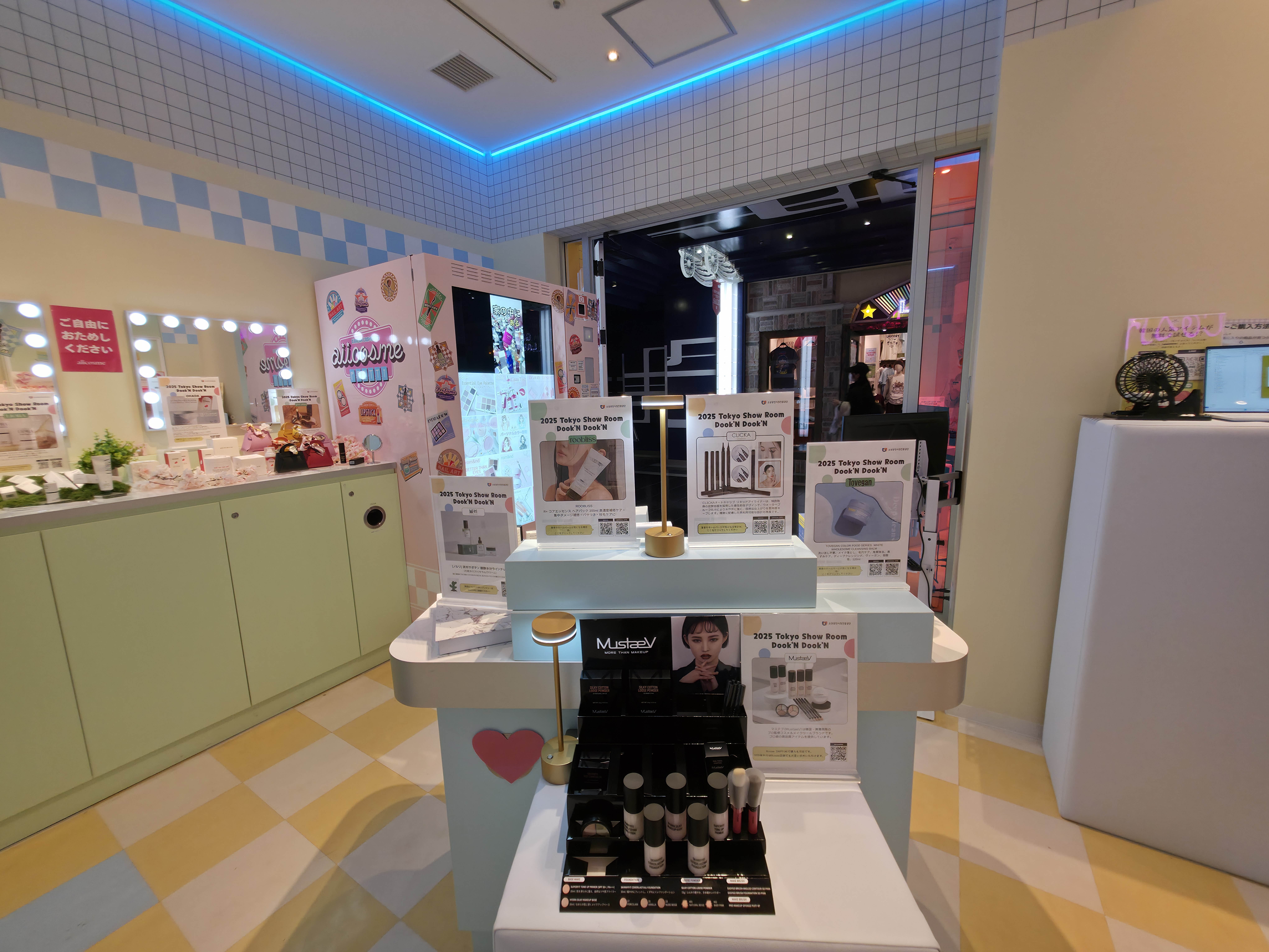 Ikspiari Photo Added 9